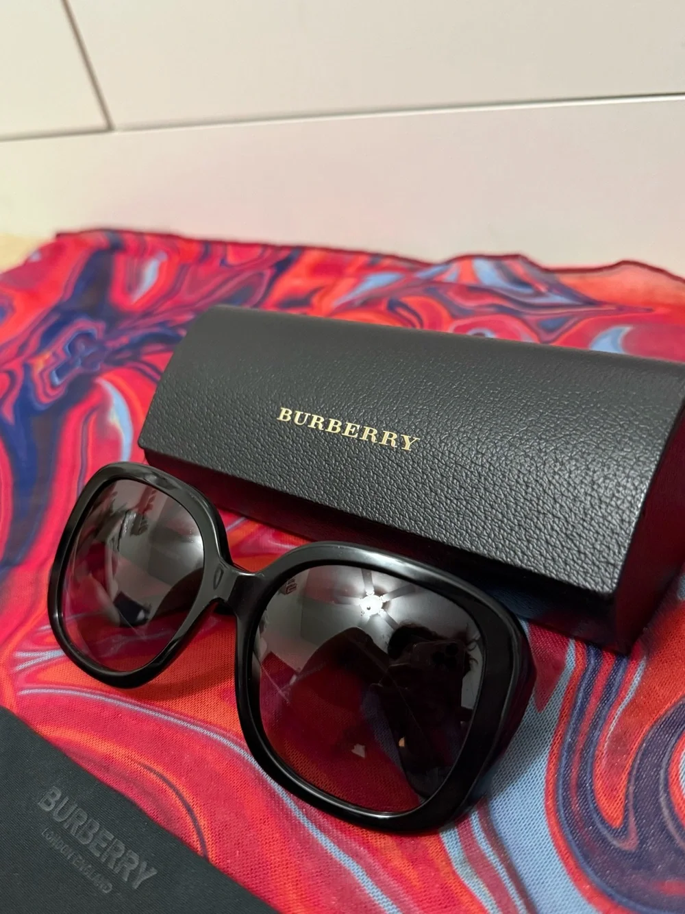 Burberry B4259 Oversized Black Sunglasses Set w/ Case & Cloth